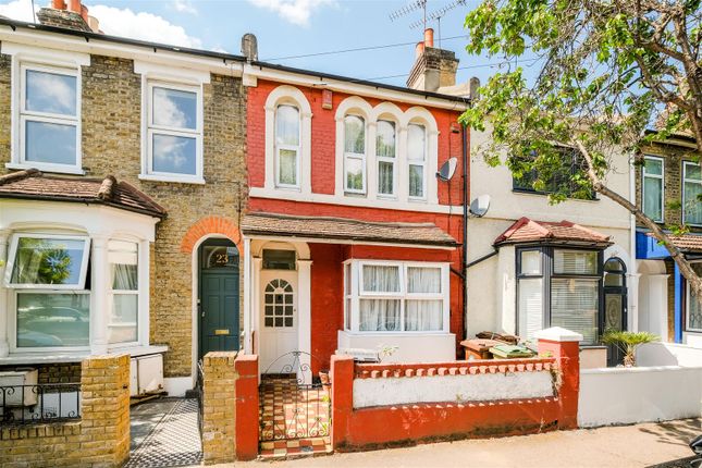 3 bed property, in Violet Road, £575,000