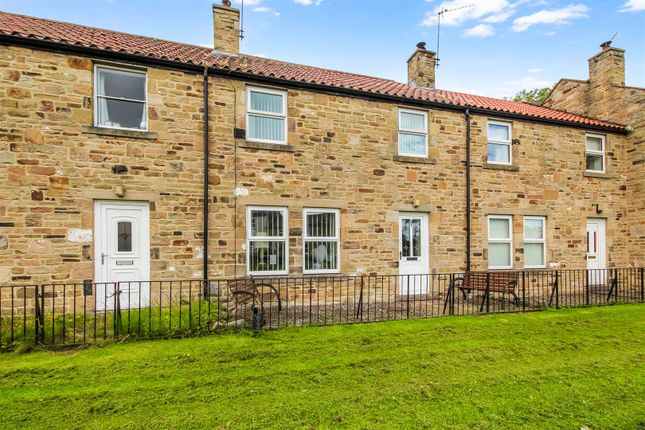 3 bed property, in Mill Close, £220,000