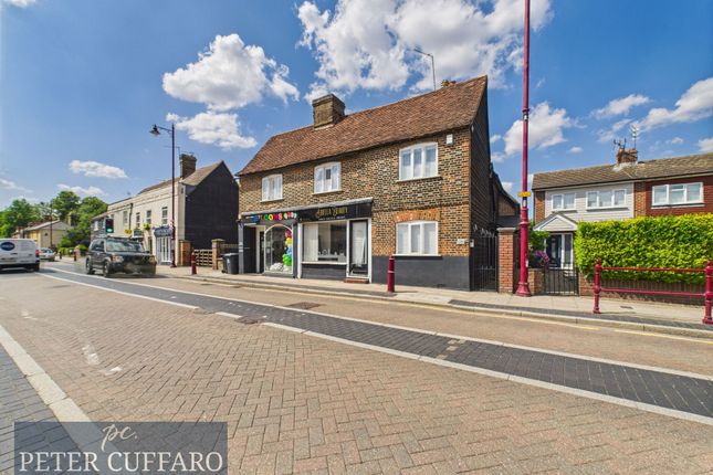4 bed property, in High Street, £700,000