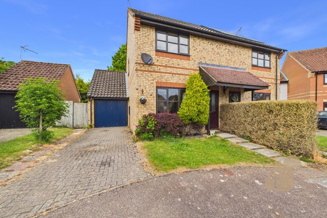 3 bed property, in Glebe Way, £240,000