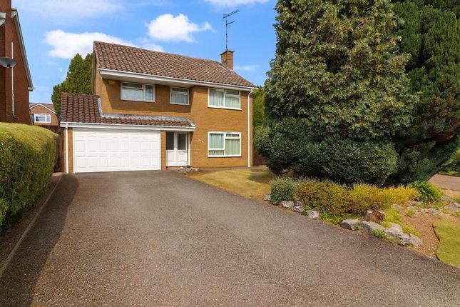 4 bed property, in Old Bedford Road, £695,000