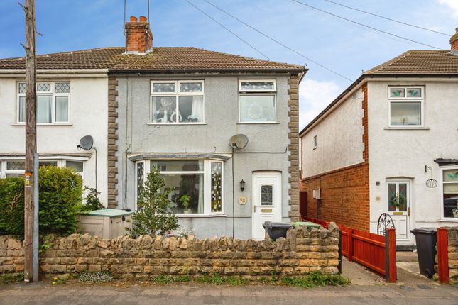 3 bed property, in Holmfield Avenue, £200,000