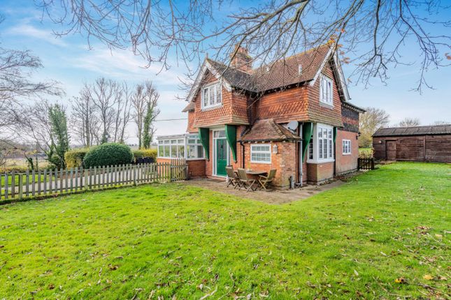 4 bed property, in Heppington, £730,000
