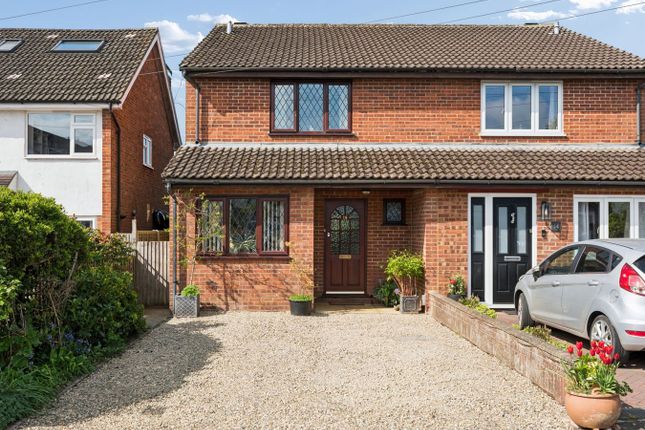 3 bed property, in Captain Cook Close, £625,000