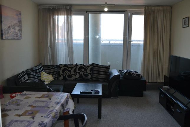 2 bed property, in London Road, £310,000