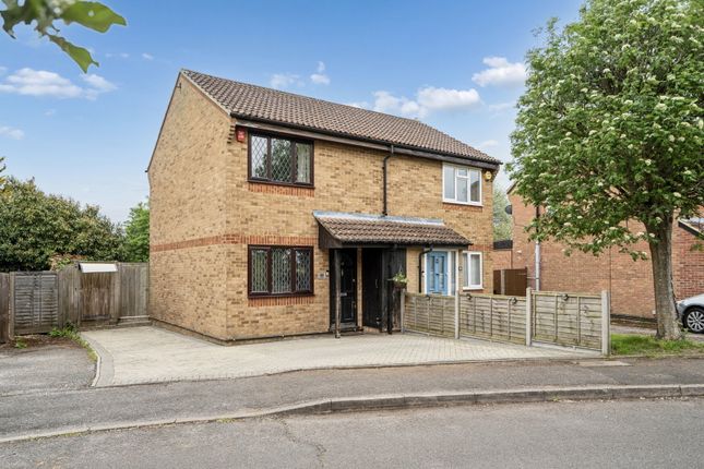 2 bed property, in Ladywalk, £410,000