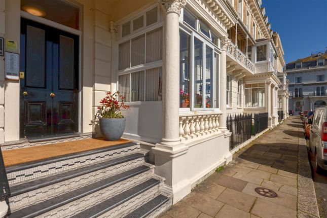 1 bed property, in Heene Terrace, £160,000