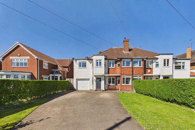 5 bed property, in West Ella Way, £599,950