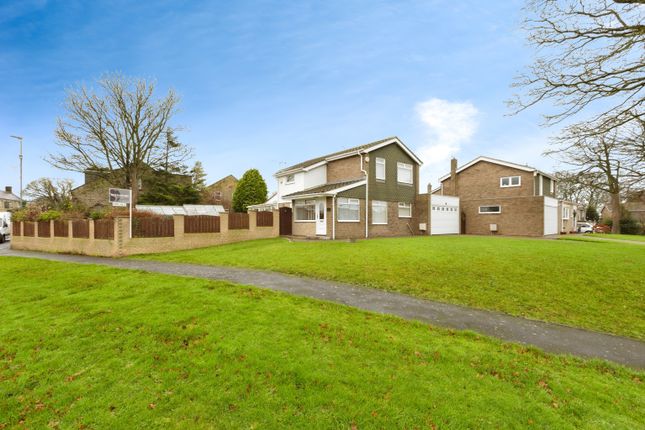 3 bed property, in The Elms, £330,000