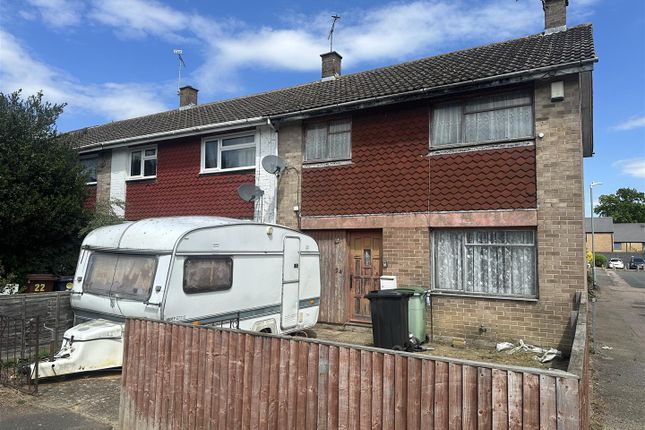 3 bed property, in Selby Road, £225,000