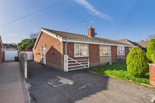 2 bed property, in Stephensons Walk, £215,000