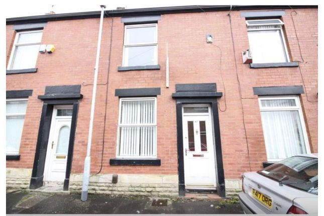 2 bed property, in Freetrade Street, £130,000