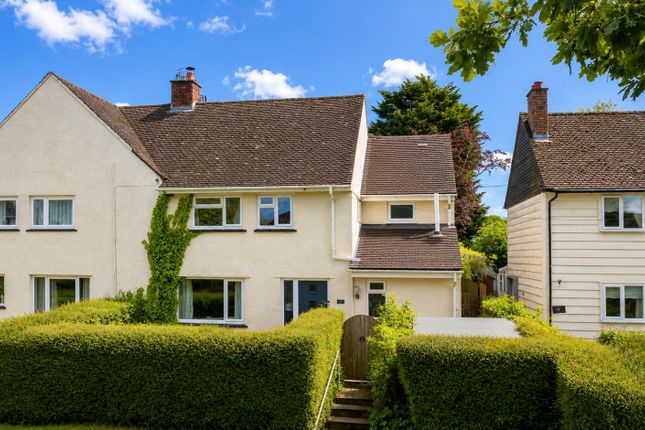 4 bed property, in Maes Y Ffynnon, £525,000