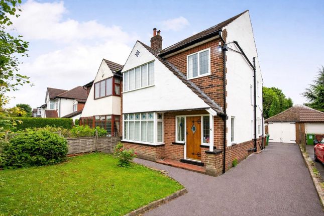 5 bed property, in Alwoodley Lane, £749,000