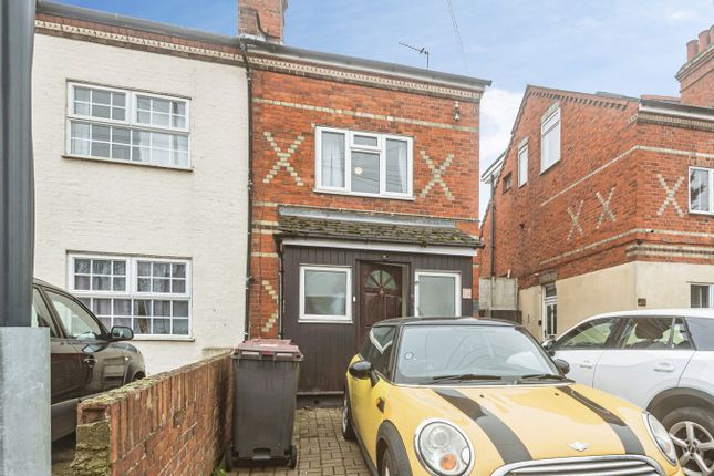 5 bed property, in Norcot Road, £410,000