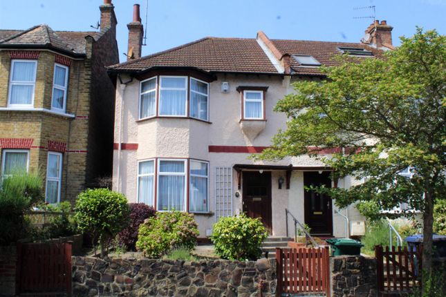 3 bed property, in Grove Road, £725,000