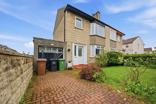 3 bed property, in Fetlar Drive, £200,000