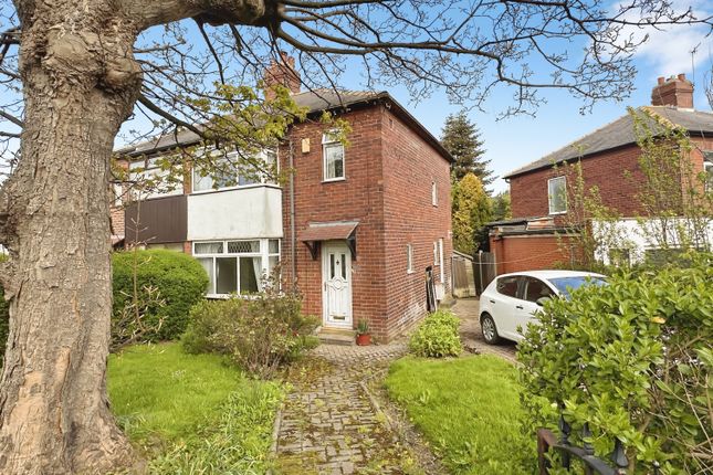 3 bed property, in Broad Lane, £165,000