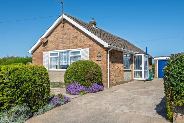 2 bed property, in Beech Avenue, £280,000