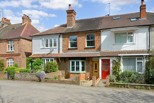 2 bed property, in Lawns Road, £475,000