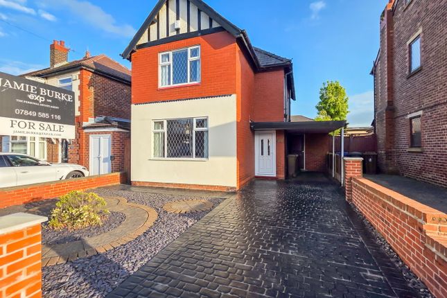 3 bed property, in Sale Lane, £280,000