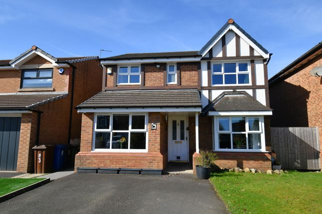 4 bed property, in Bank House Close, £400,000