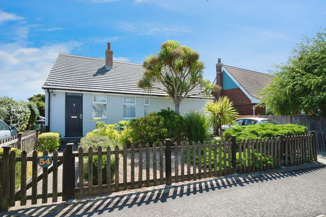 4 bed property, in Wheatlands Avenue, £325,000