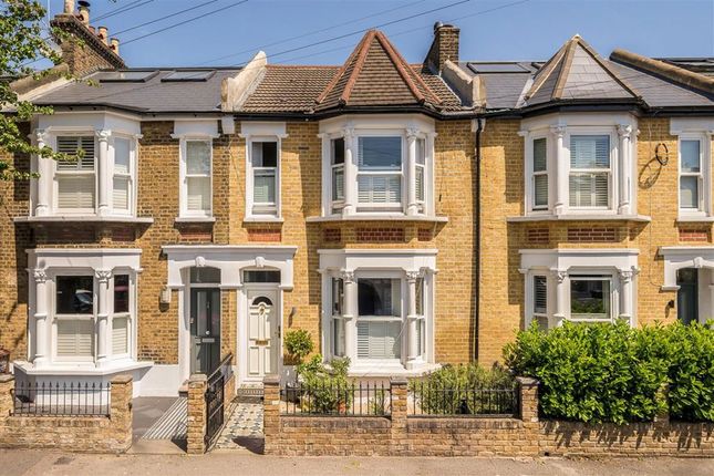 3 bed property, in Darfield Road, £900,000