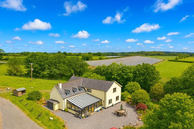 5 bed property, in Henllan Amgoed, £735,000