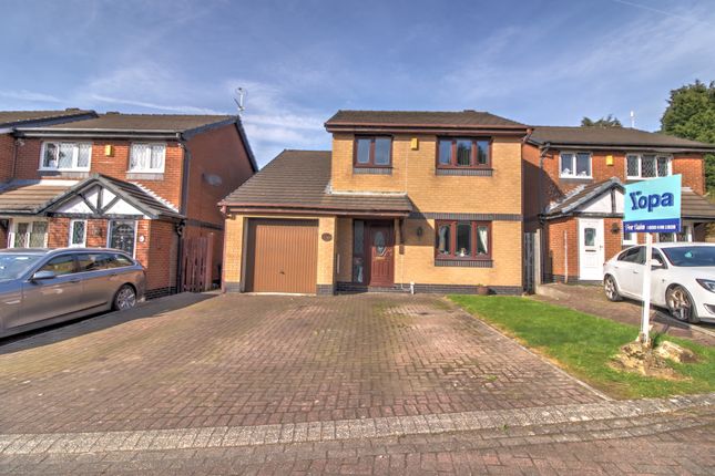 4 bed property, in Abbott Clough Close, £270,000