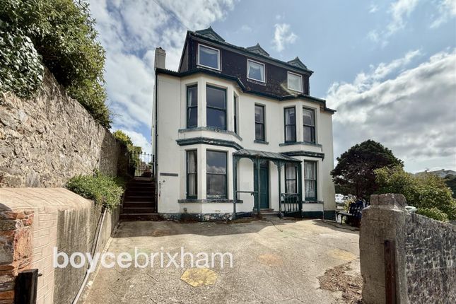 6 bed property, in Heath Road, £615,000