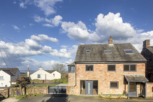 5 bed property, in Skelton, £549,000