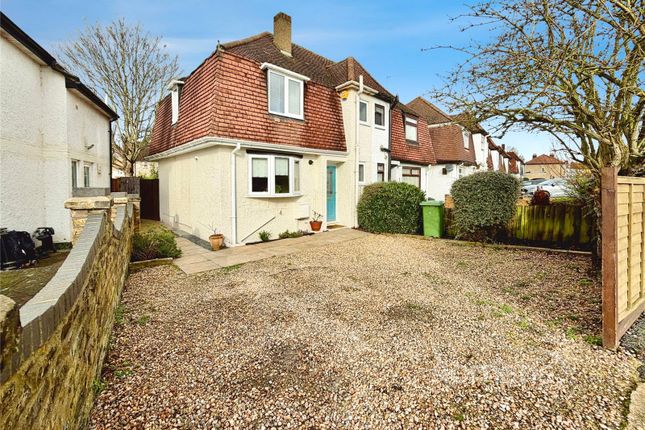 3 bed property, in Park View Road, £500,000