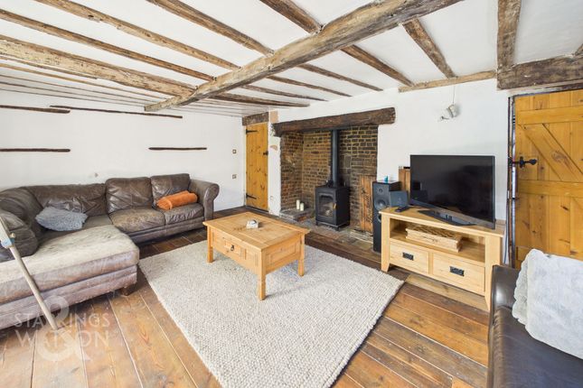 3 bed property, in The Street, £295,000