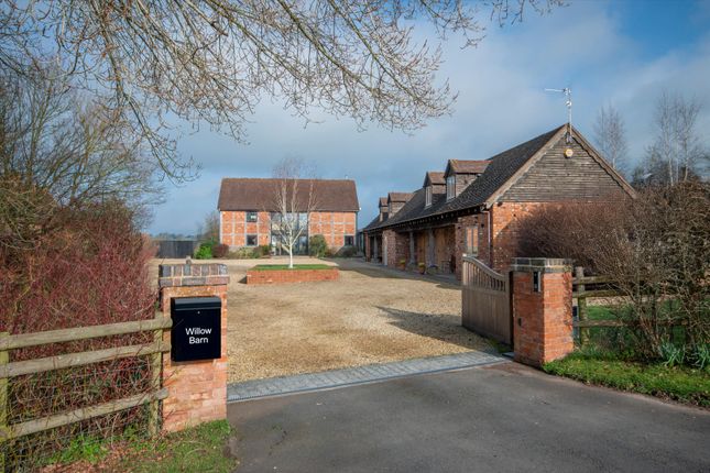 7 bed property, in Staunton, £1,475,000