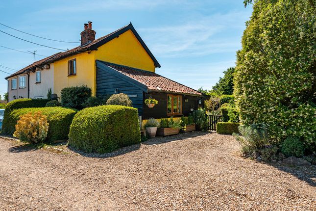 3 bed property, in Harbour Lane, £300,000