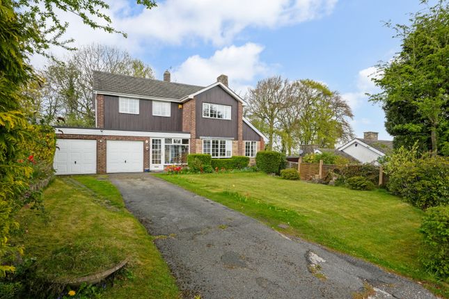 4 bed property, in Burnt Stones Drive, £800,000