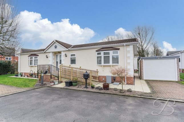 2 bed property, in Fairfield Park, £160,000