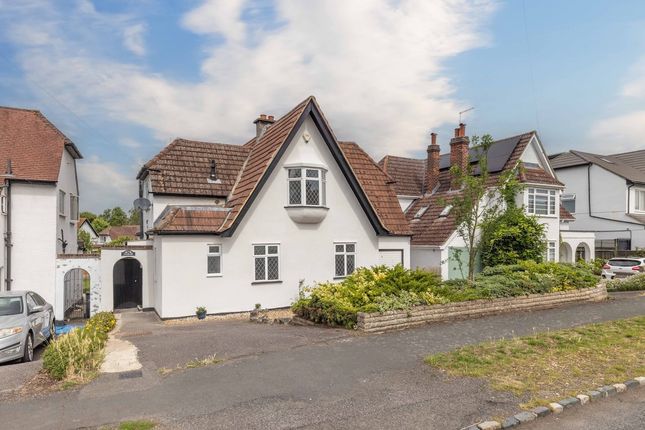 3 bed property, in Syke Ings, £1,050,000