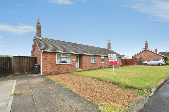 2 bed property, in Church Close, £160,000