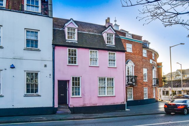 6 bed property, in Hockerill Street, £740,000
