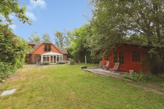 3 bed property, in Cuckoo Lane, £925,000