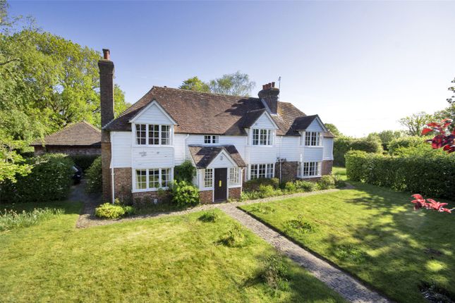 5 bed property, in Rye Road, £845,000