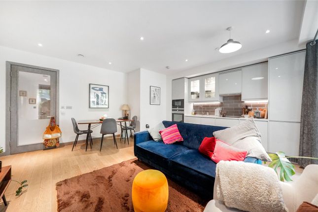 1 bed property, in Ram Street, £475,000