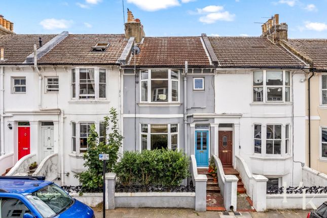 2 bed property, in Livingstone Road, £375,000