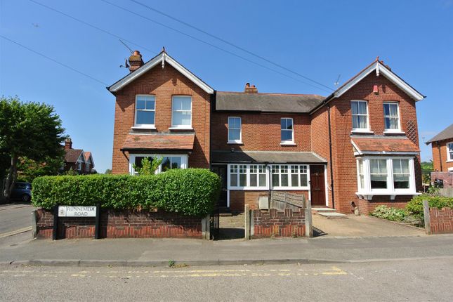 2 bed property, in Runnemede Road, £565,000