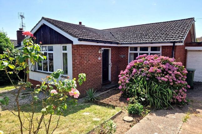 2 bed property, in Brixington Lane, £325,000