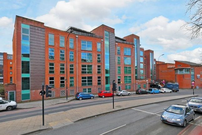 1 bed property, in Brewery Wharf, £124,000