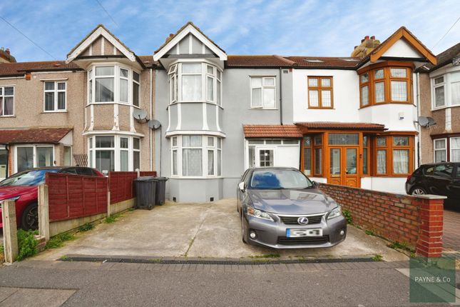 3 bed property, in Loxford Lane, £500,000