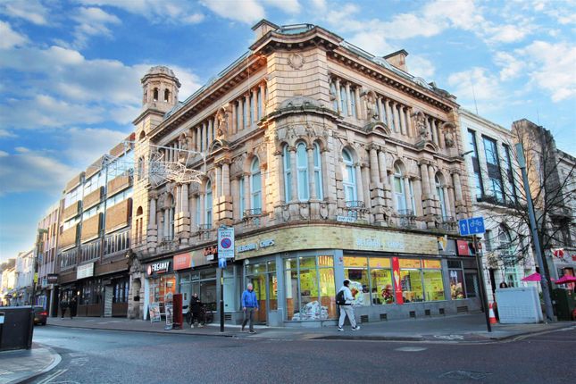 2 bed property, in Belvoir Street, £150,000